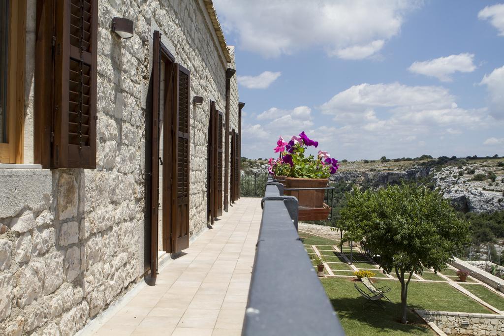 Gasthaus Casa Al Castello Ragusa Exterior foto
