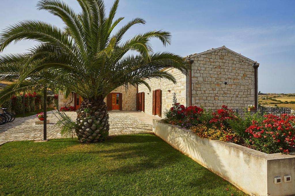 Gasthaus Casa Al Castello Ragusa Exterior foto