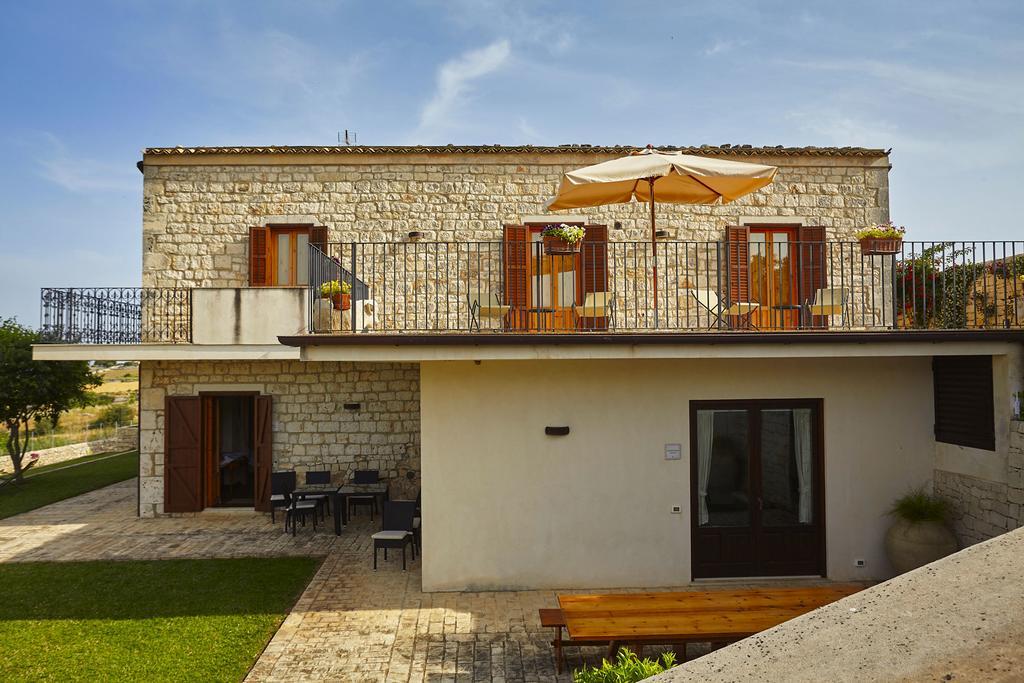 Gasthaus Casa Al Castello Ragusa Exterior foto